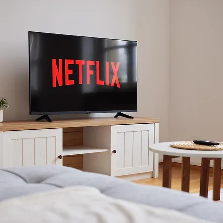 Idee Living: Design-apartment- Netflix - 6 Pers *