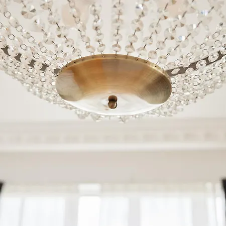 Idee Living: Design-apartment- Netflix - 6 Pers