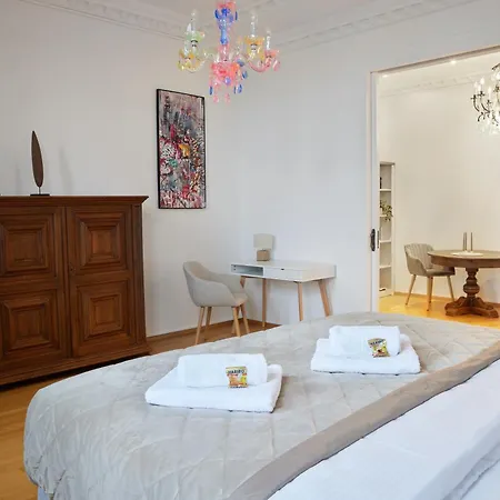 Lejlighed Idee Living: Design-apartment- Netflix - 6 Pers